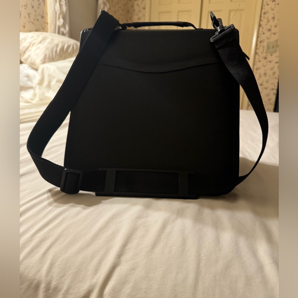 Essential Oils Carrying Case - Picture 7 of 7